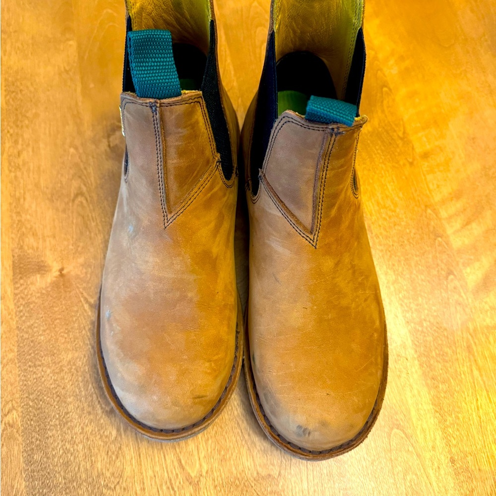 Jim Green Chelsea style boots.